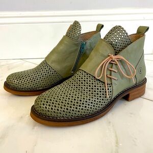 Casta, euro 38 US Women’s 7.5-8, Ravva Sage Green Perforated Leather Ankle Boots